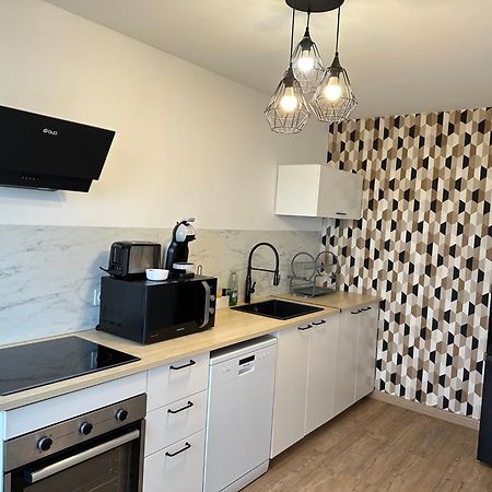 Le Grand Parc 13 - 2 Chambres - Wifi - Parking Châteauroux المظهر الخارجي الصورة