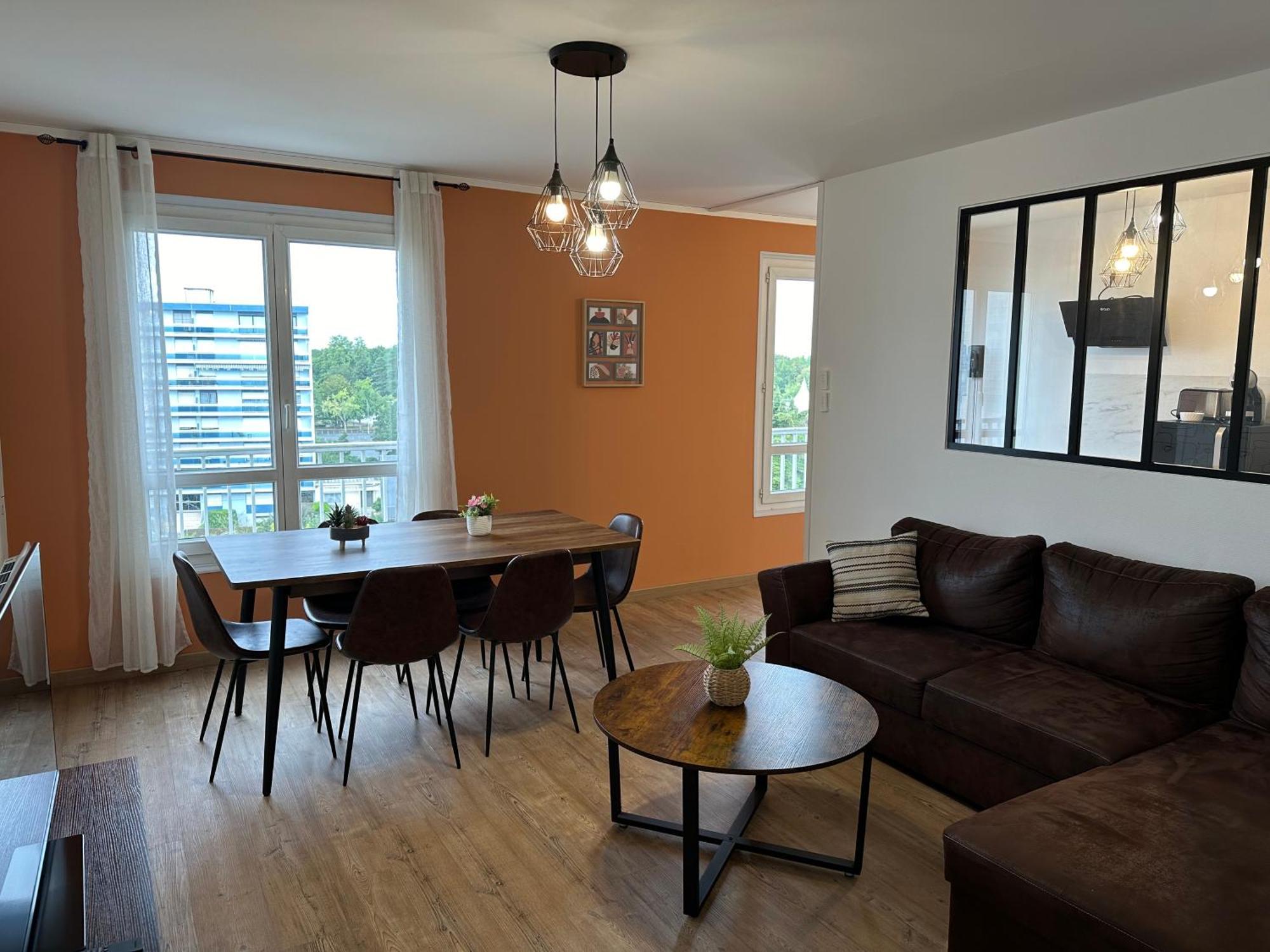 Le Grand Parc 13 - 2 Chambres - Wifi - Parking Châteauroux المظهر الخارجي الصورة